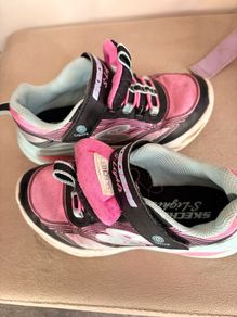 Sketchers runners