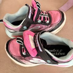 Sketchers runners