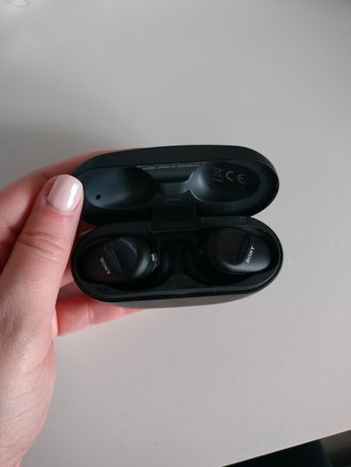 Sony WF-SP800N Noise cancelling wireless earbuds