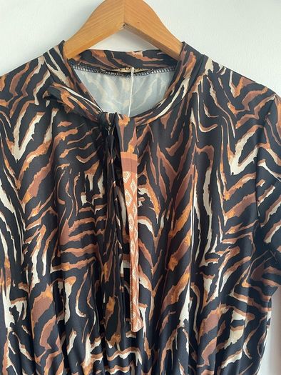 Pala D'oro brown pleated dress size small