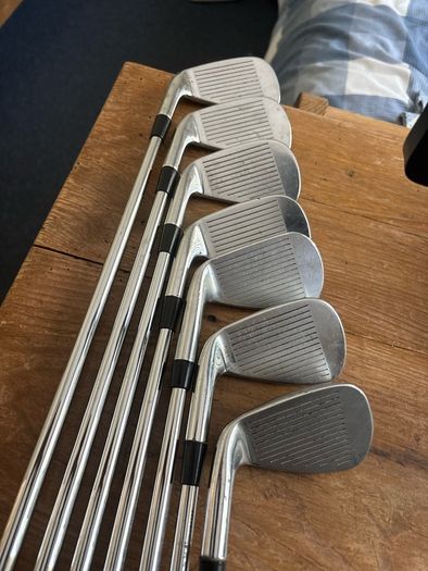 Wilson D9 Forged Irons