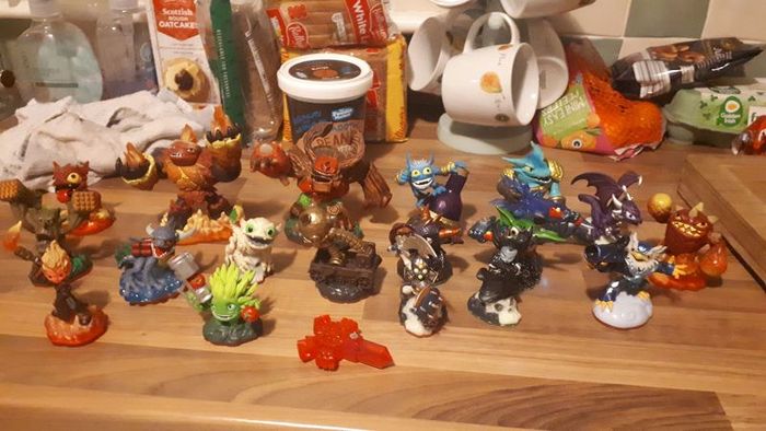 skylander figures