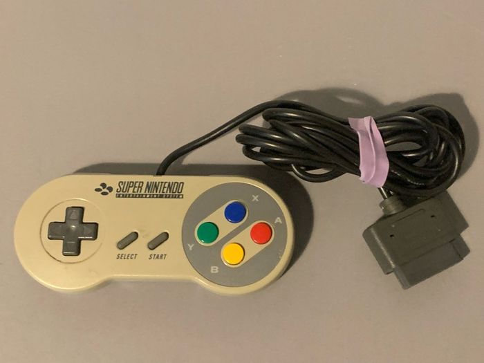 Super Nintendo Entertainment System SNES Bundle