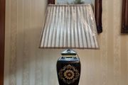 TARA Pottery Ceramic Lamp NEW