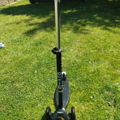 Maxi Micro Scooter - Black