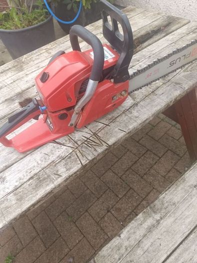 chainsaw