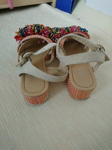 multi sandal girl