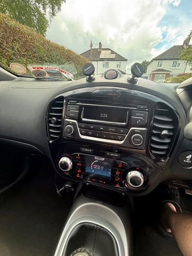 2016 Nissan Juke - Manual
