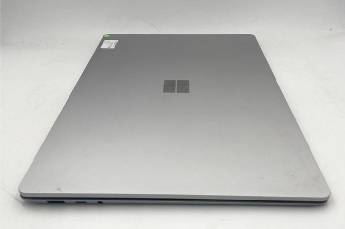 Microsoft Surface Laptop 4 Touchscreen 13" 1951 Intel i5-1145G7 2.60GHz 8GB RAM 256GB NVMe SSD Win 11 Pro