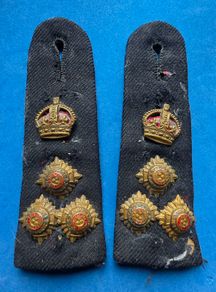 British Brigadier shoulder titles king's crown (pre 1952)