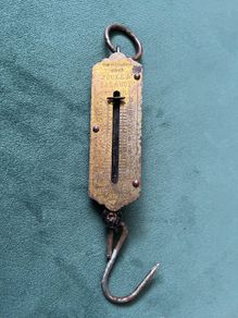Vintage pocket scale 12kg