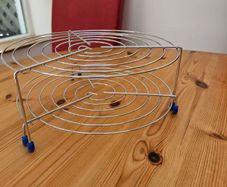 Microwave wire racks