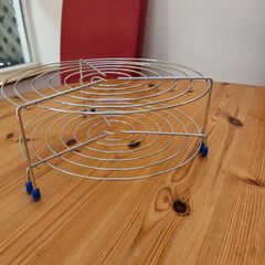 Microwave wire racks