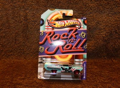 Collectable Hotwheels 57 Plymouth Fury Rock N Roll 11/32