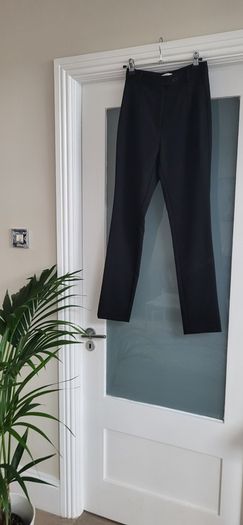 H&M black skinny trousers  Sz 8UK - Bnwot Rrp 19.99