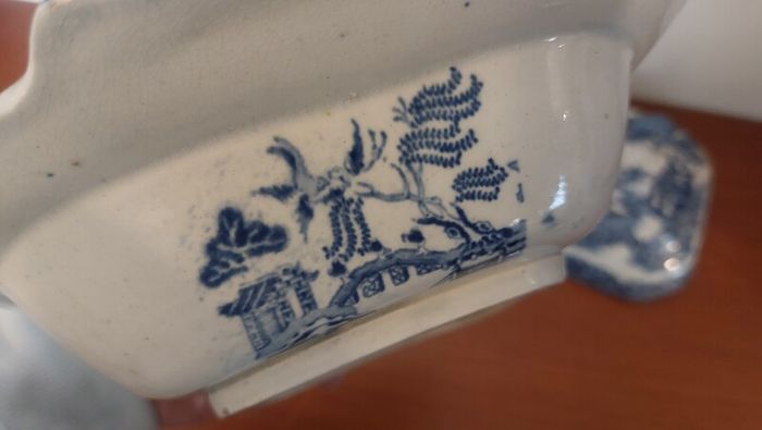 Fabulous Antique Blue and White Transferware Willow Pattern Shallow Lidded Tureen/Vegetable Dish For Display, Unknown Maker, Most Likely Staffordshire Made