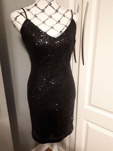 Black Sequince Dress "As New" Size 10-12