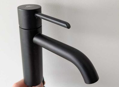 Noken black single lever basin mixer