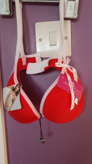 Red lingerie set new Size 32 a small