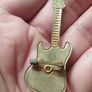 Vintage Electric Guitar Brooch. Image 4