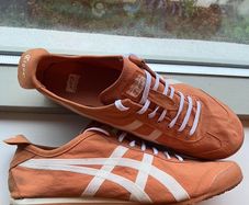 ASICS onitsuka tigers