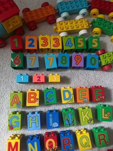 Lego Duplo Train numbers and letters