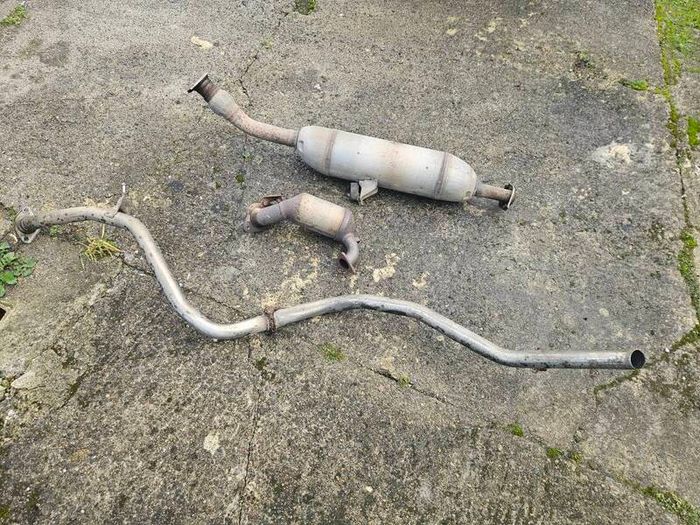 toyota auris exhaust