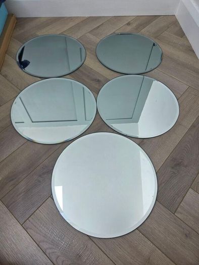 Mirror Plates Centrepieces