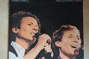 SIMON and GARFUNKEL Live in Central Park Double Vinyl Album.