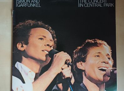 SIMON and GARFUNKEL Live in Central Park Double Vinyl Album.