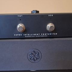 Darkglass Super Intelligent footswitch