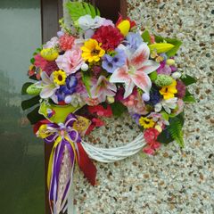 A decorative spring Easter wreath.