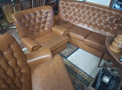 Buttonback Suite Sofa + 2 armchairs