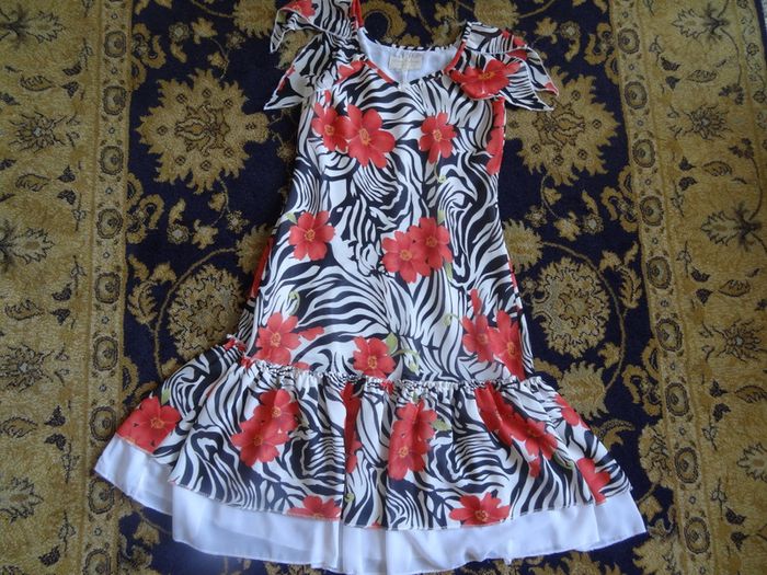 Ladies summer lined white black dress