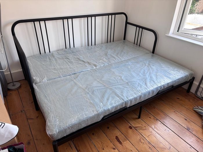IKEA Fyresdal day bed / sofa bed