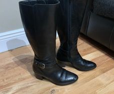 Ladies full leather boots