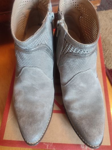 Grey suede leather ankle  boots size 5