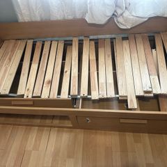 Free single bed (broken) need to be fix or recycle (collection only)
