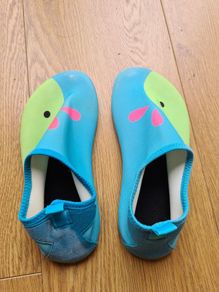 Aqua shoes