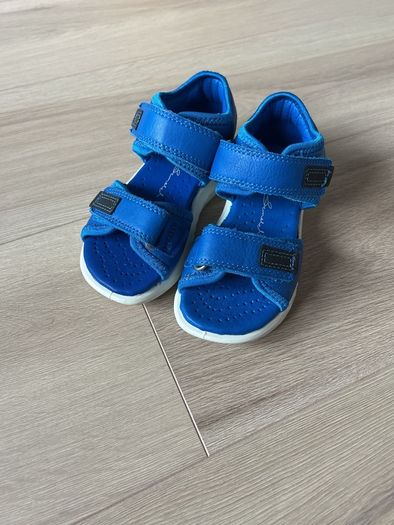 Boys/Girls ECCO sandals UK 7.5-8; EU 25