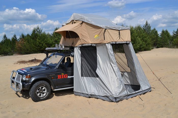 4 Person Rooftop tent with the annex