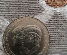 prince of Wales and lady Diana 1981 silver coin