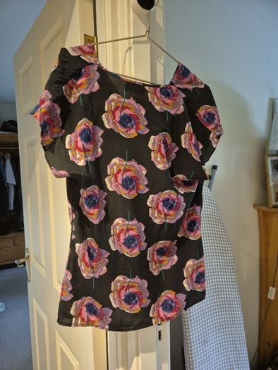 Designer Label "pink" Blouse 100% SILK
