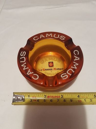camus chatelle Napoleon cognac brandy french ashtray extremely rare ,,prefect condition collectors item price includes post to anywhere in ireland thank you, by certificate proof of post, thank you