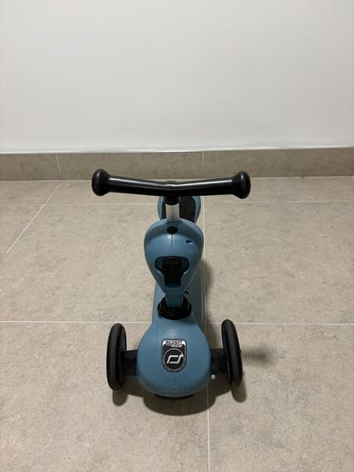 Scoot and Ride and Helmet