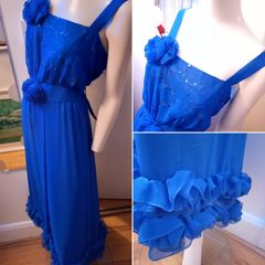 Sensational New Vintage 1970s Dress