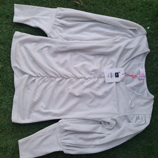 Bundle of  women clothes size 10( 38)