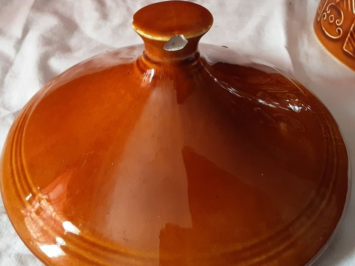 Arklow pottery storage jar, ( AD )