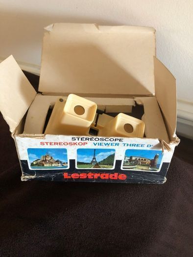 Three D Lestrade stereoscope viewer