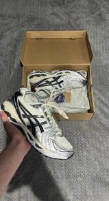 Asics Gel kayano 14 Cream/Black